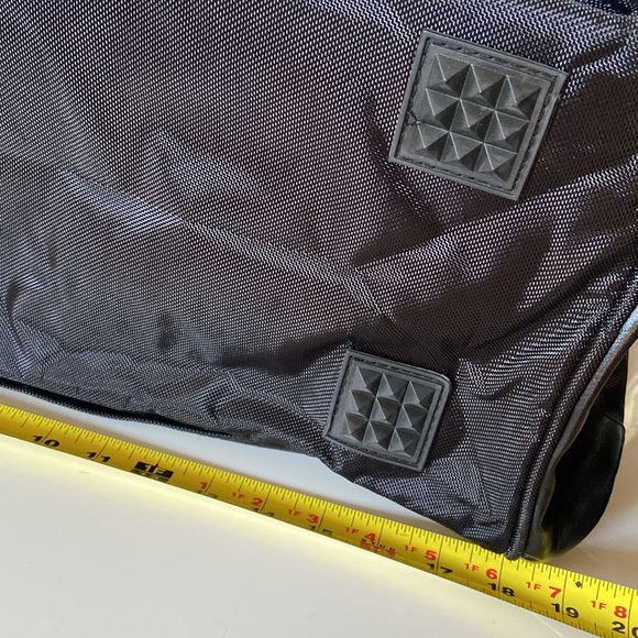 Johnny Walker Duffel Bag NWOT - Picture 12 of 13